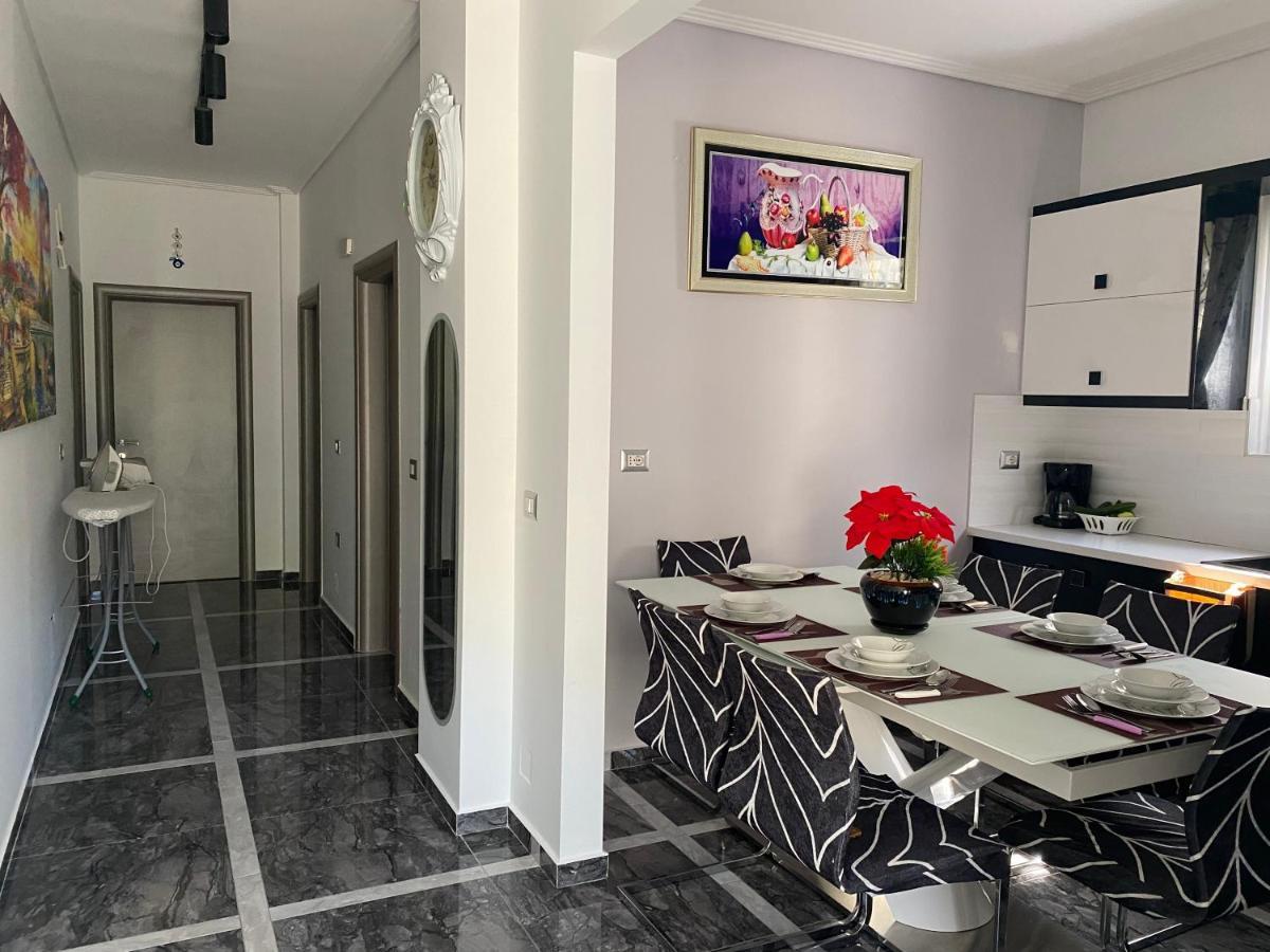 Vila Sinani ساراندا المظهر الخارجي الصورة