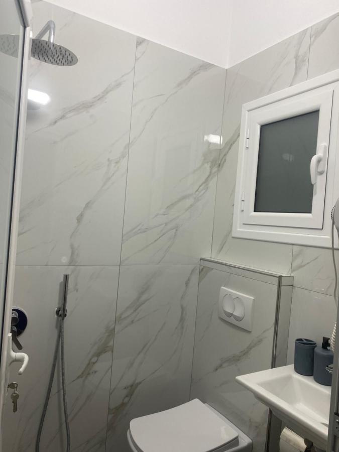 Vila Sinani ساراندا المظهر الخارجي الصورة