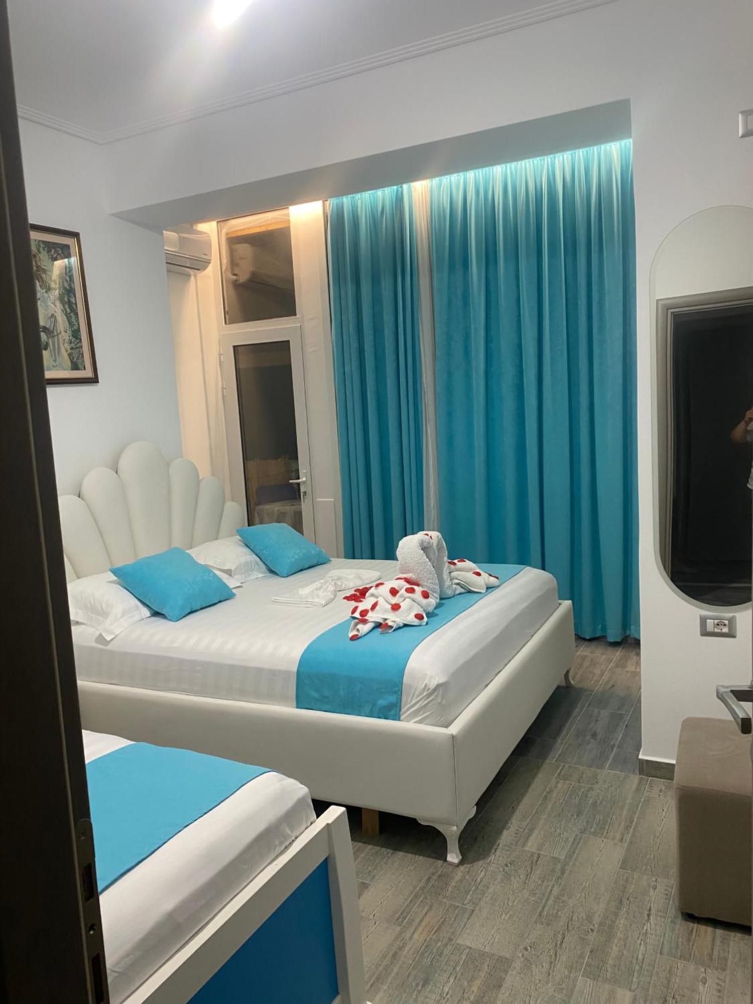 Vila Sinani ساراندا المظهر الخارجي الصورة