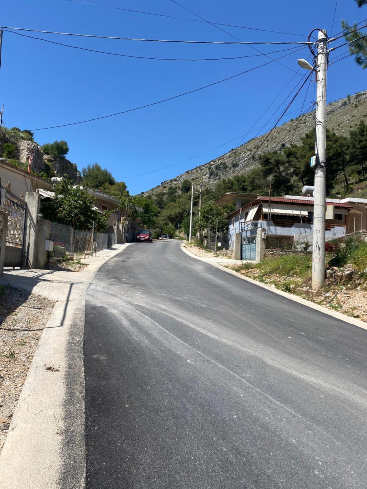 Vila Sinani ساراندا المظهر الخارجي الصورة